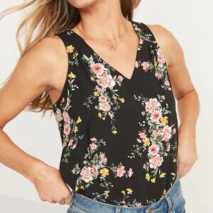 Old Navy Sleeveless V-Neck Keyhole Top for Women in Black Floral